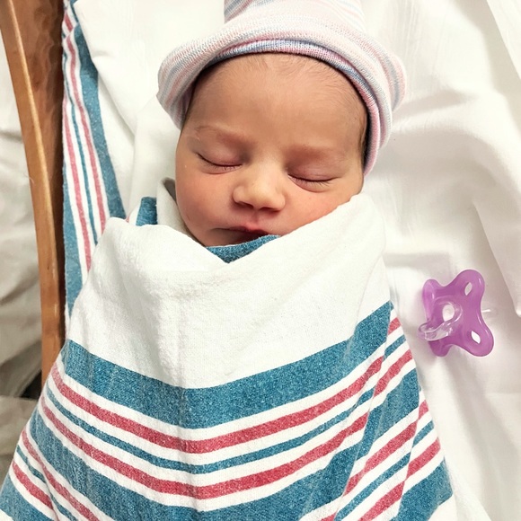 Meet your Posher, Moonie - Picture 2 of 2